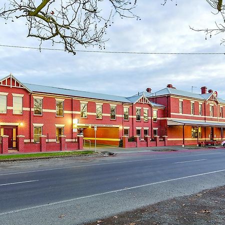 Lake Inn - Ballarat Bagian luar foto